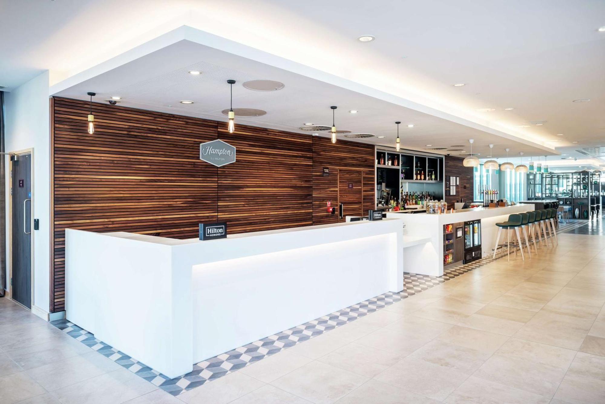 Отель Hampton By Hilton Stockton On Tees Экстерьер фото
